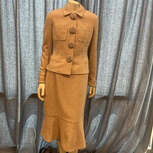 Vintage-Inspired Wool Bouclé Jacket & Skirt Set